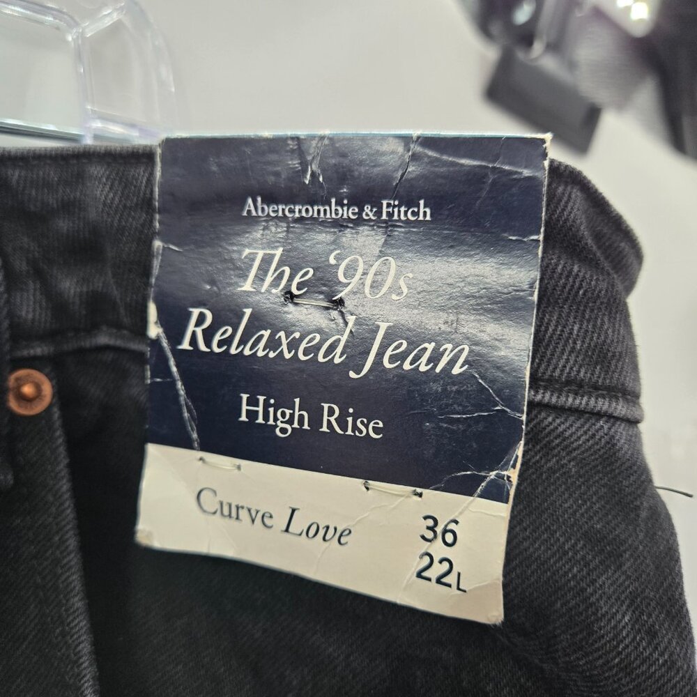 Abercrombie and Fitch Black Curve 90s High-Rise Split Hem Jeans 36L/22L - Picture 8 of 12